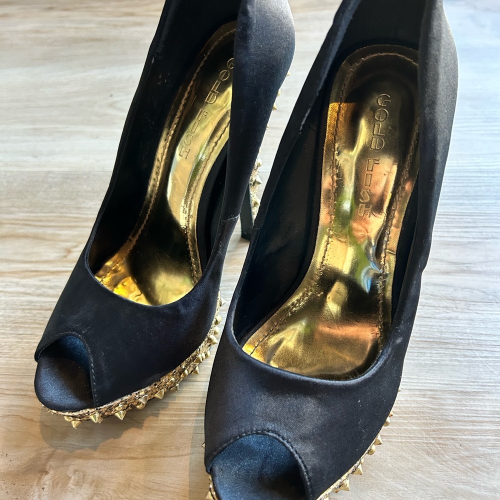 Glam Black and Gold Peep Toe Heels